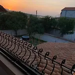 Family House Freeдом Villa *