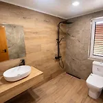 Family House Freeдом Villa *