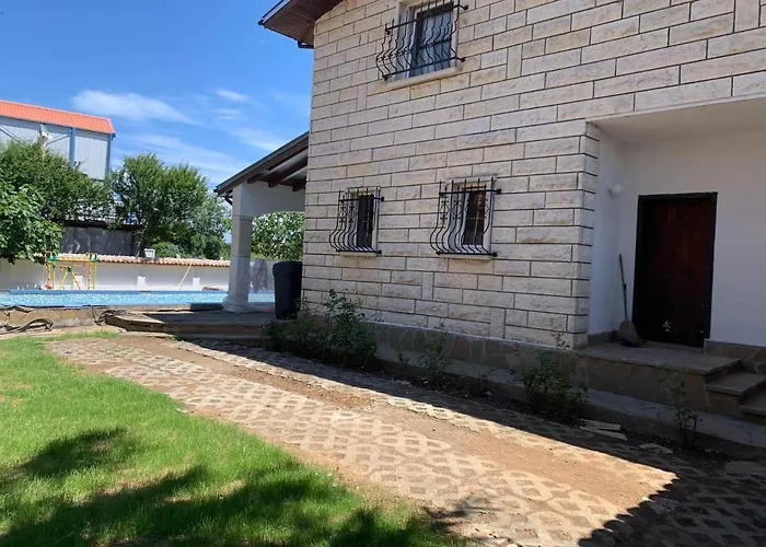 Βίλα Family House Freeдом *