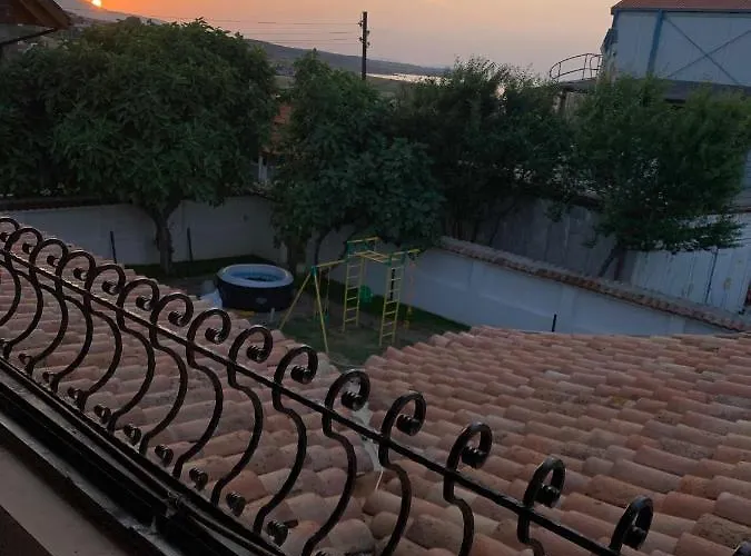 Family House Freeдом Βίλα *