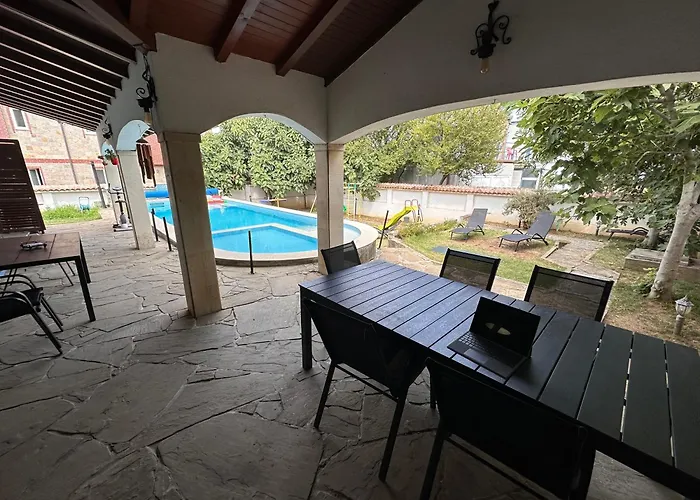 Family House Freeдом Βίλα *