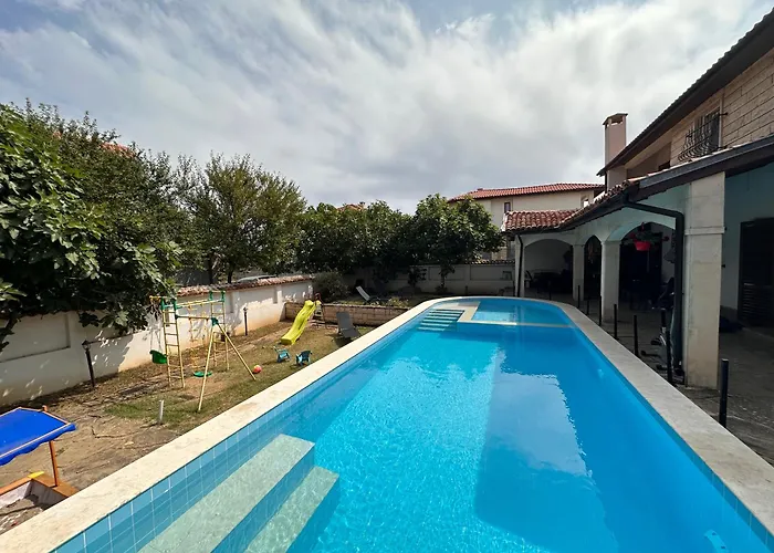 Βίλα Family House Freeдом
